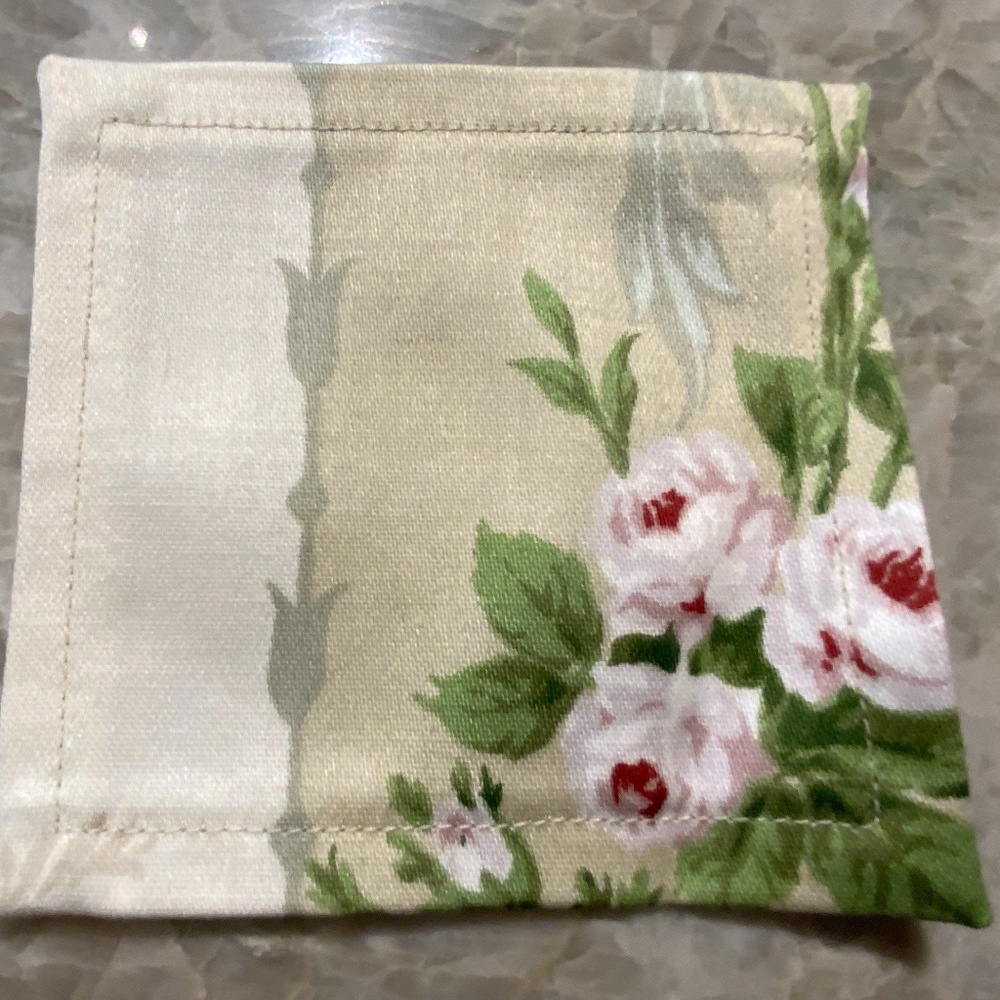 Set of 8  Cloth Napkins, Floral 3.75"